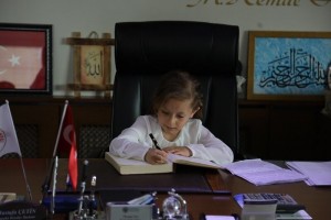 Başkan Ecrin Demir: “Eğitim – öğretimi her zaman ön planda tutacağım”